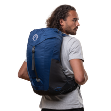 Lade das Bild in den Galerie-Viewer, Rucksack