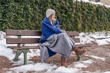 Lade das Bild in den Galerie-Viewer, Die Berchtesgaden Decke von Betten Zauner