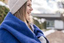 Lade das Bild in den Galerie-Viewer, Die Berchtesgaden Decke von Betten Zauner